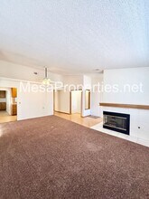 15819 Cedarwood Pl in Victorville, CA - Building Photo - Building Photo