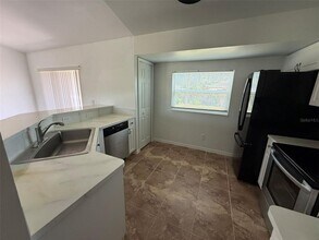 2723 Yacolt Ave in North Port, FL - Building Photo - Building Photo