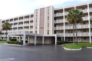 8735 Ramblewood Dr, Unit 410 Apartments