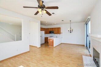8727 Westmore Rd in San Diego, CA - Foto de edificio - Building Photo