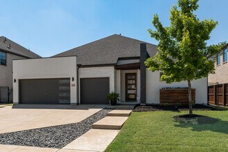 2551 Wiregrass Rd in Frisco, TX - Foto de edificio - Building Photo