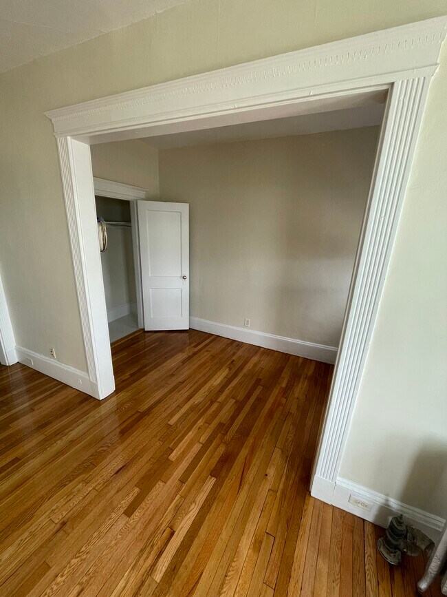 1309 Commonwealth Ave in Boston, MA - Building Photo - Building Photo