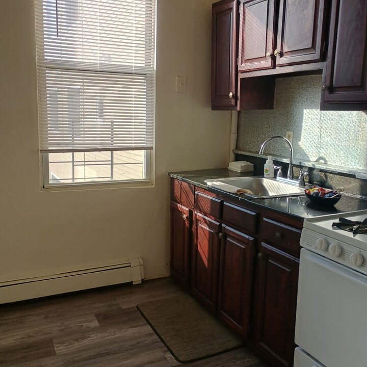 133 44th St, Unit 3 in Union City, NJ - Building Photo