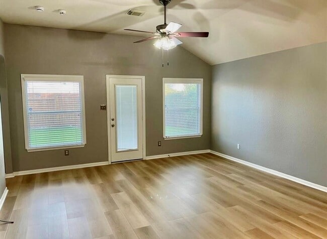 11408 Shoal Creek Dr in Pearland, TX - Building Photo - Building Photo