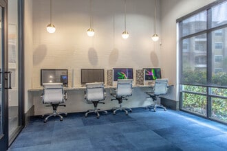 Arielle Spring Plaza in Spring, TX - Foto de edificio - Interior Photo