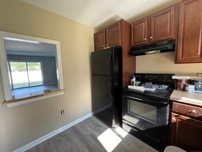 466 Danbury Rd in New Milford, CT - Building Photo - Building Photo