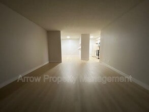 2340 N 44th St in Lincoln, NE - Building Photo - Building Photo