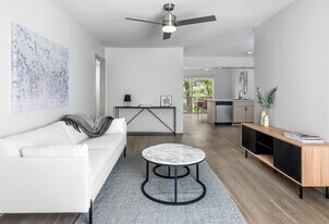 Forma At The Park in Dallas, TX - Building Photo