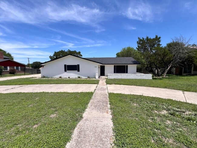property at 1140 Dorothy Ln