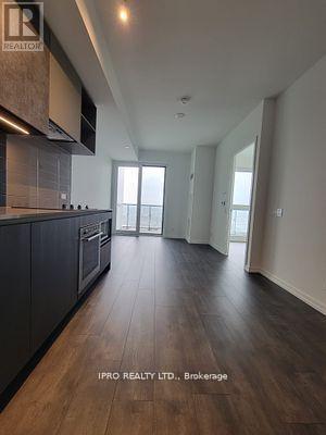 1000-1000 Portage Pkwy in Brampton, ON - Building Photo - Building Photo