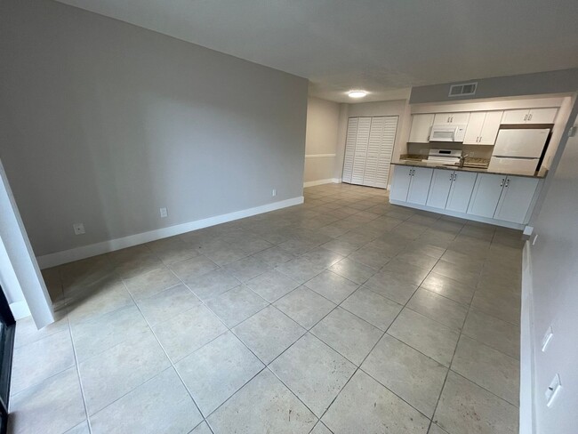 property at 5323 Summerlin Rd