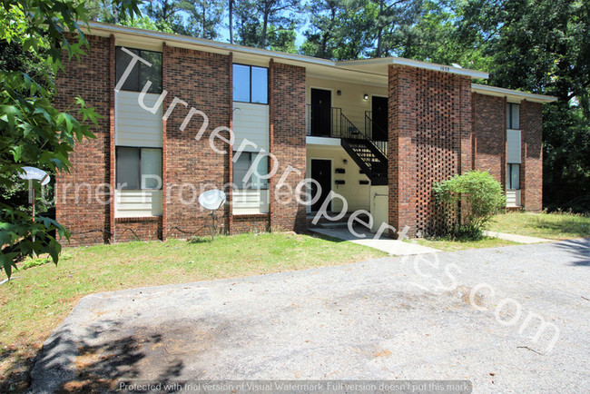 1658 Horseshoe Dr-Unit -Unit B in Columbia, SC - Building Photo - Building Photo