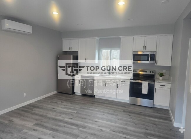 4864 Fond Du Lac Ct in San Diego, CA - Building Photo - Building Photo