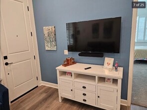 607 Middlebrook Rd, Unit 1 BED APT AT CSSM  KAISER in San Marcos, CA - Building Photo - Building Photo