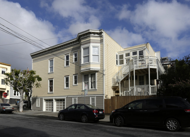 1043-1047 Noe Street in San Francisco, CA - Foto de edificio - Building Photo