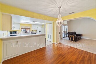 5510 SW 4th Pl in Cape Coral, FL - Foto de edificio - Building Photo