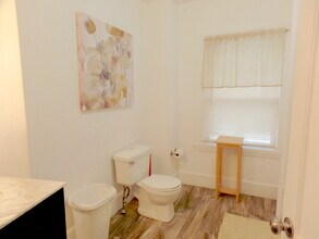 34 Capen St, Unit 2 in Medford, MA - Building Photo - Building Photo