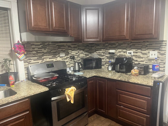 3904 N Nora Ave in Chicago, IL - Building Photo - Building Photo