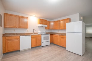 Yakima M.F. LLC in Yakima, WA - Building Photo