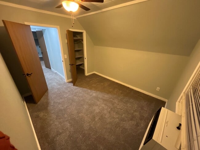 101 E High St in Eldon, MO - Building Photo - Building Photo