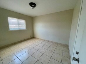 5126 Trowbridge Dr in El Paso, TX - Building Photo - Building Photo