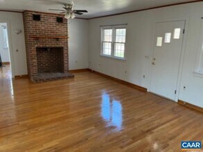 8714No Norwood Rd in Norwood, VA - Foto de edificio - Building Photo