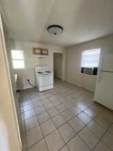 1623 4th St in Lake Charles, LA - Building Photo - Building Photo