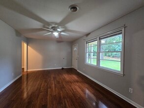 106 Parish St in Sumter, SC - Building Photo - Building Photo