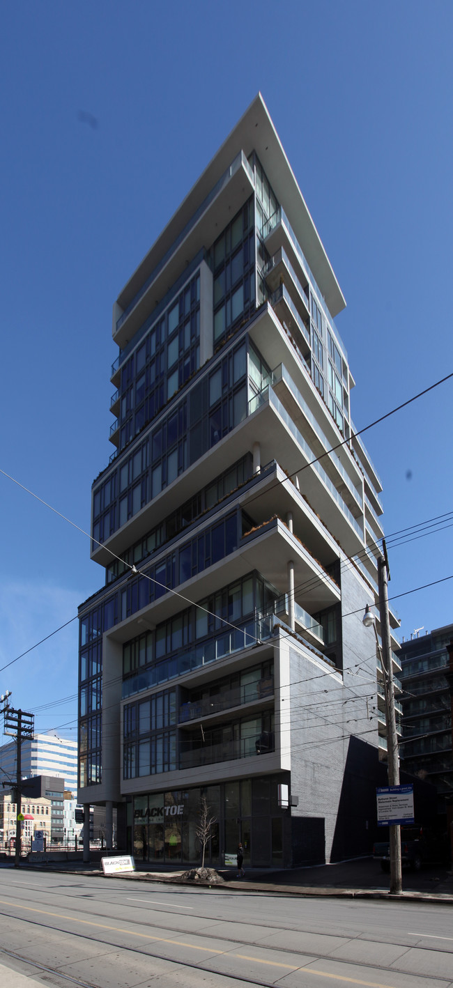 95 Bathurst St