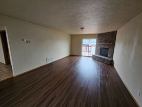 995 N Boulder Ct in Post Falls, ID - Building Photo - Building Photo