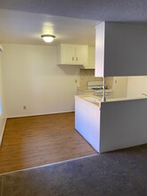 Park Mesa Apartments in Lomita, CA - Building Photo - Building Photo