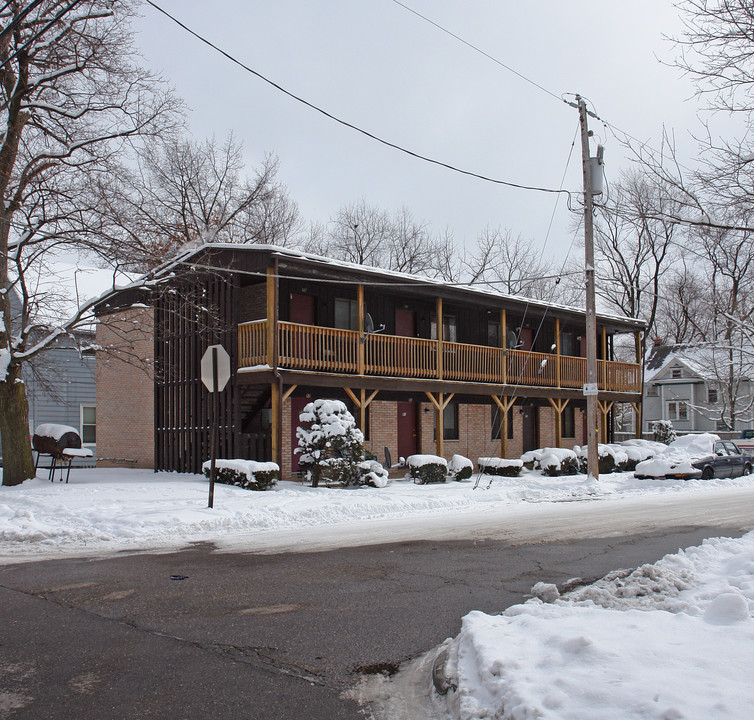 77-87 Gale St in Akron, OH - Building Photo