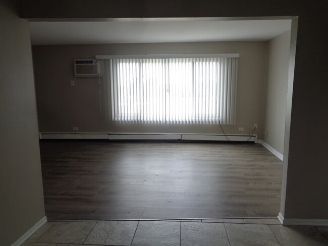 5720 108th St in Chicago Ridge, IL - Building Photo - Building Photo