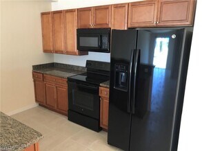 1020 SE 24th Ave in Cape Coral, FL - Building Photo - Building Photo
