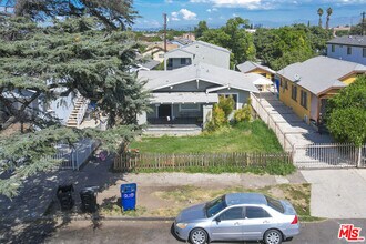 231 E 85th St in Los Angeles, CA - Building Photo - Building Photo