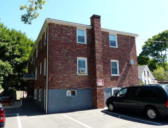 Hobart Street Apartments in Danvers, MA - Foto de edificio - Building Photo