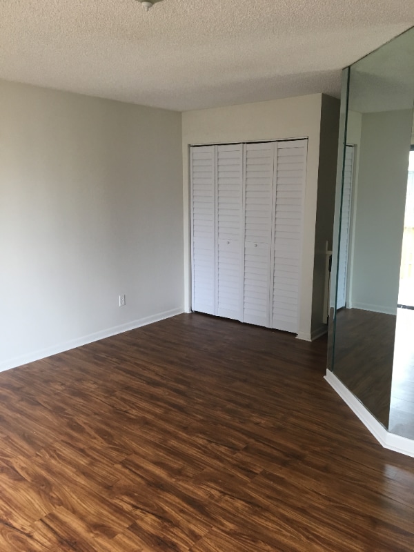 property at 643 Executive Center Dr