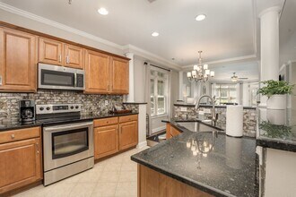 637 Williamson Rd in Mooresville, NC - Building Photo - Building Photo