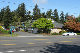 Seven Gables Apartments in Portland, OR - Building Photo - Building Photo