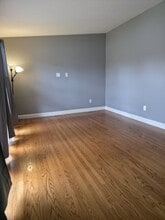 531 Gilbert Ln in San Antonio, TX - Building Photo - Building Photo