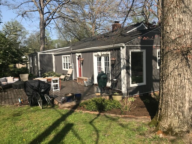 property at 142 W Norris Rd