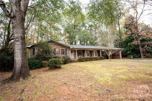 270 Segrest Cir in Athens, GA - Building Photo