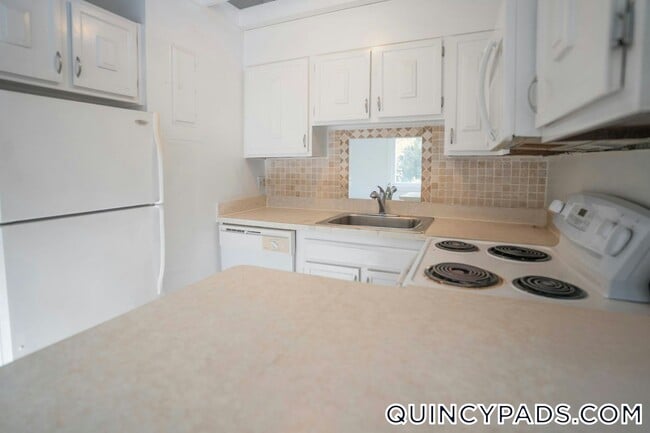 55 Presidential Dr, Unit 6 in Quincy, MA - Foto de edificio - Building Photo