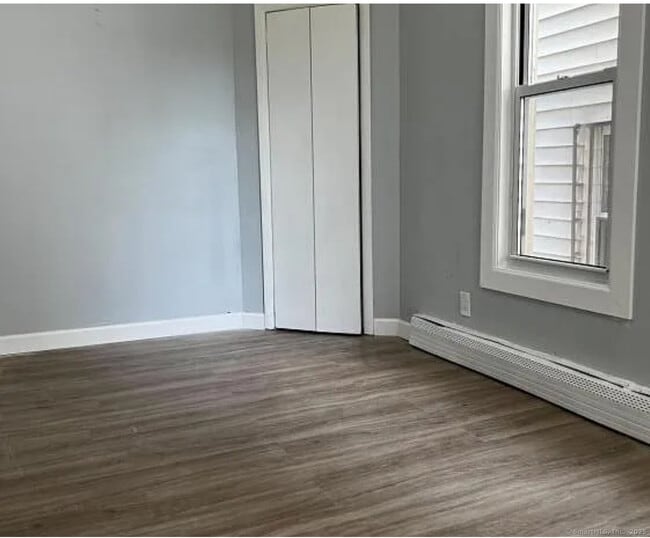 639 Barnum Ave in Bridgeport, CT - Building Photo - Building Photo