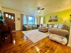 27 Escalona Ave in Pensacola, FL - Building Photo - Building Photo