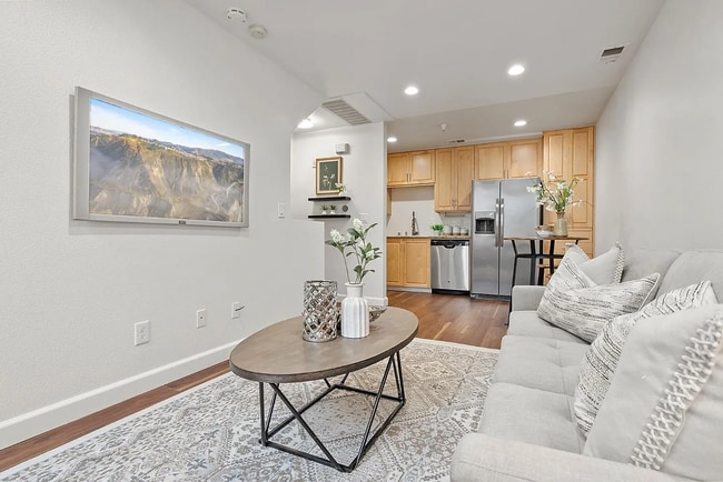 346 Dunsmuir Terrace in Sunnyvale, CA - Building Photo - Building Photo