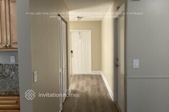 132 La Mancha Ave in Royal Palm Beach, FL - Building Photo - Building Photo