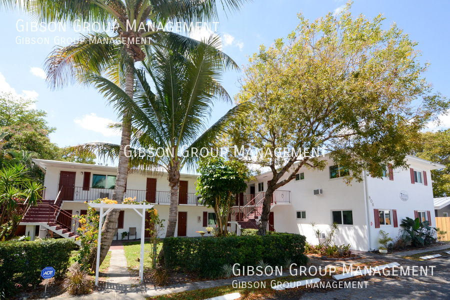 806 NE 16th St in Fort Lauderdale, FL - Building Photo