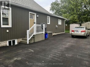 4576 Kalar Rd in Niagara Falls, ON - Building Photo - Building Photo