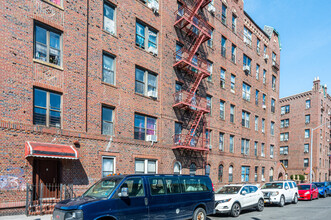 35-30 153rd St in Flushing, NY - Building Photo - Building Photo